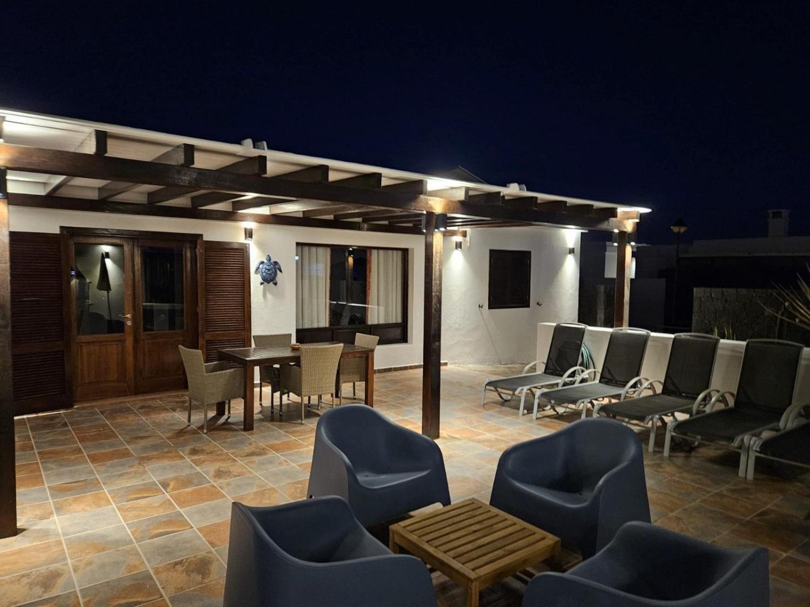 Villa Citrus - Playa Blanca, Private Heated Pool, Air Conditioner Exterior photo